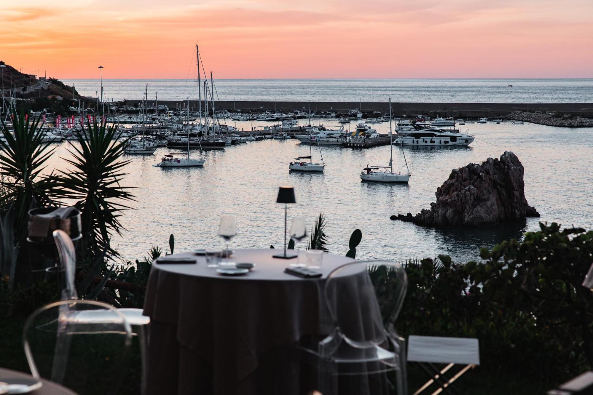 Le Calette N.5 Hotel Cefalu Exterior photo